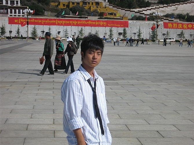 ツ峰ヽ少爷っ的第一张照片--西藏987交友网